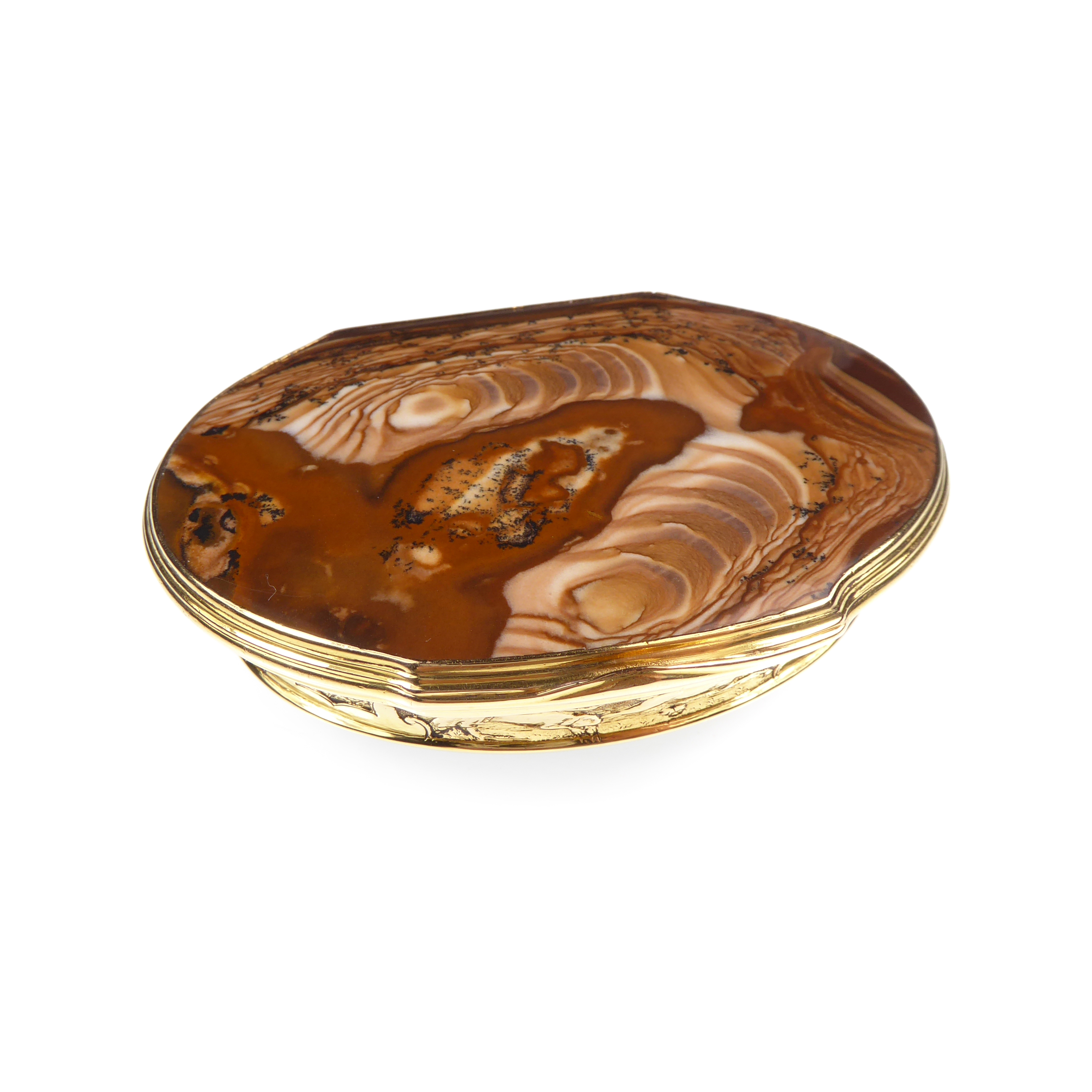George II gold mounted banded agate oval box, English c.1750, with hunting motifs,
